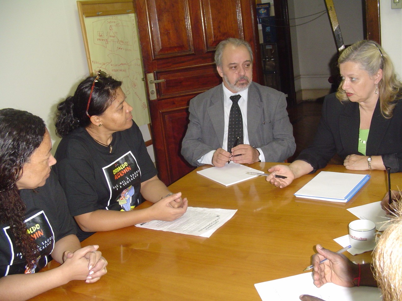 Reunião com Laura Laganá (31 de maio)