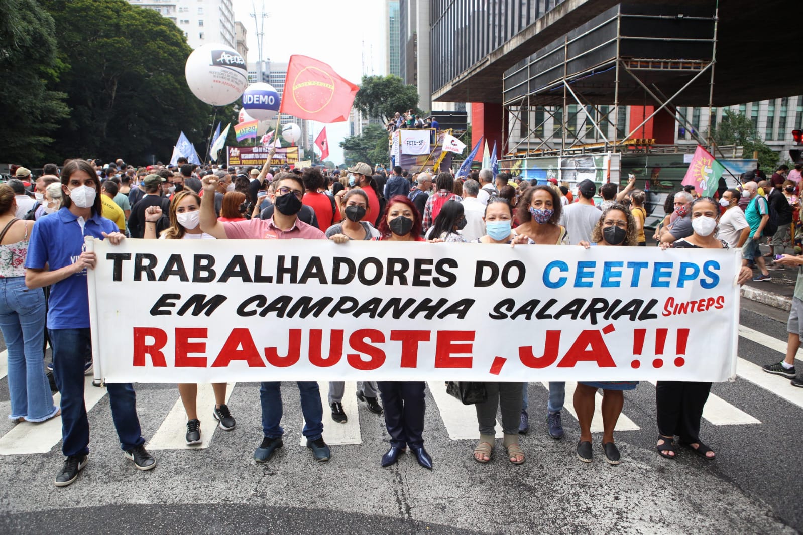 Manifestação unificada em defesa educação