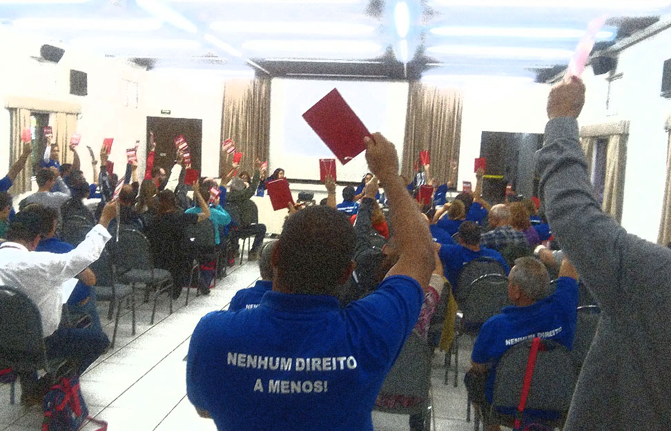 Vem aí o 9º Congresso dos Trabalhadores do Centro: Debater e avançar na luta por carreira e direitos